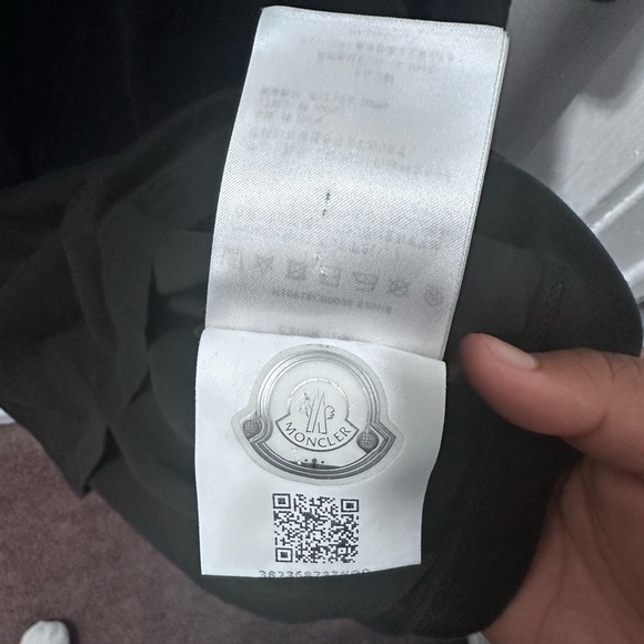 Moncler Tee - Picture 8 of 16